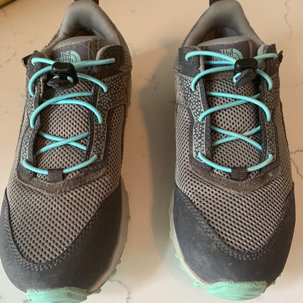 North face girls shoes